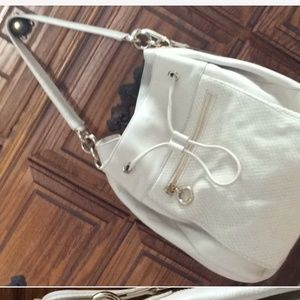 Gorgeous Like New Leather Hobo Style Shoulder Bag